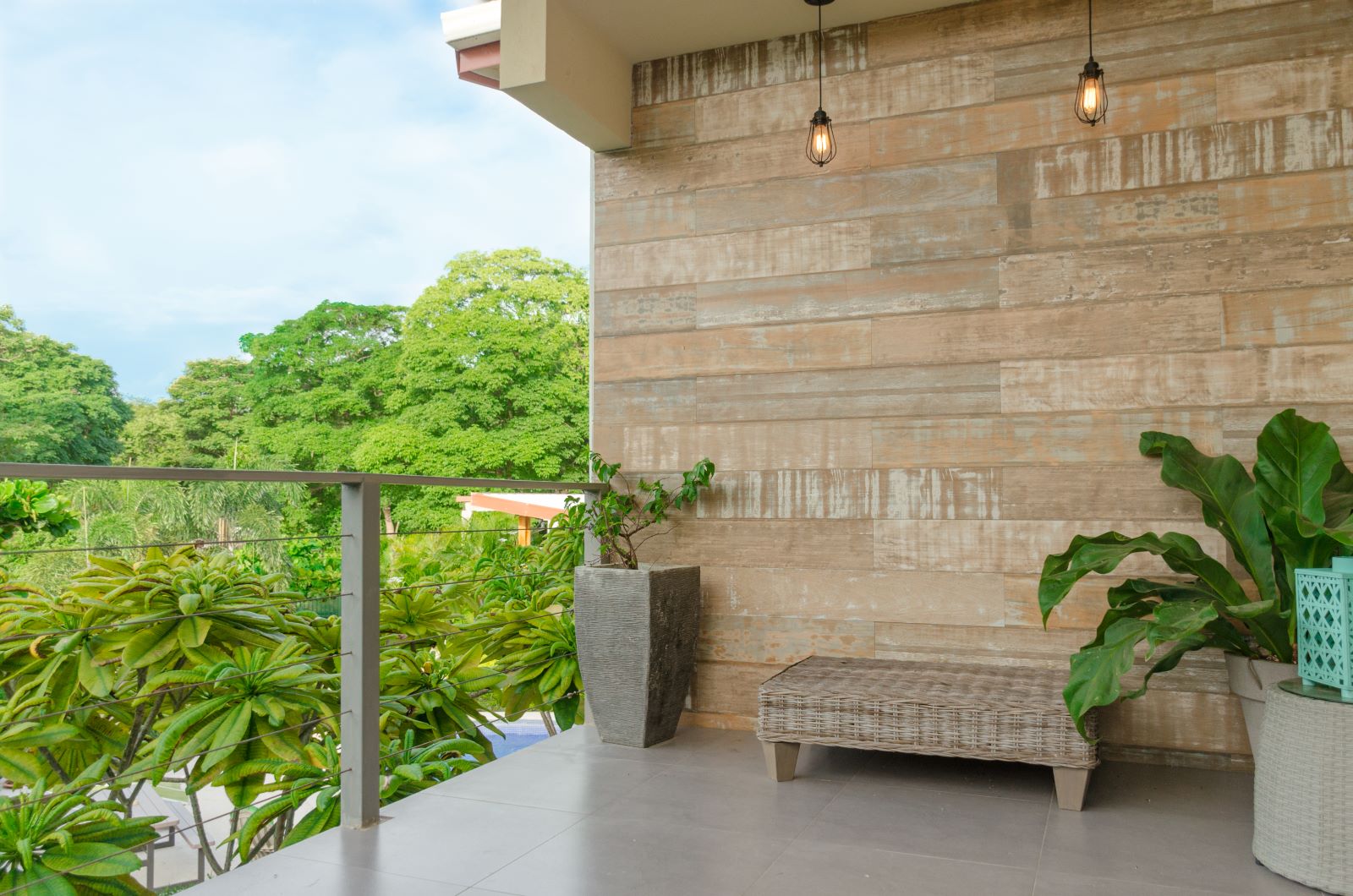 outdoor porcelain tile Dubai